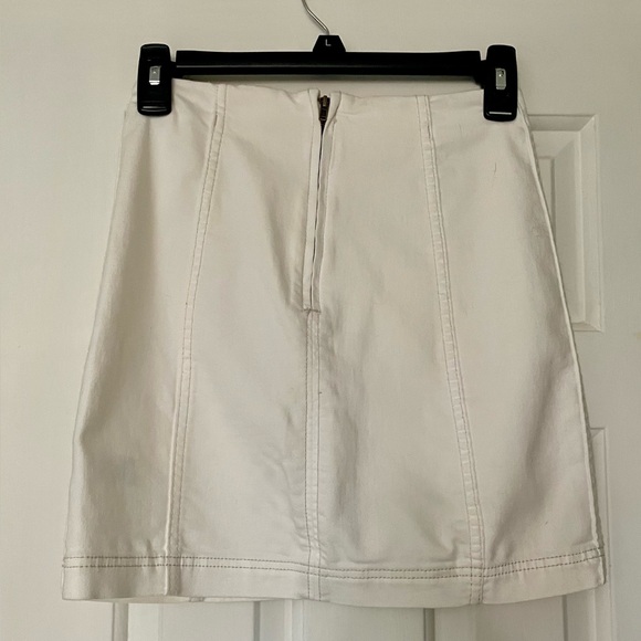 Free People White Stretch Mini Skirt Sz 2 - Picture 8 of 12